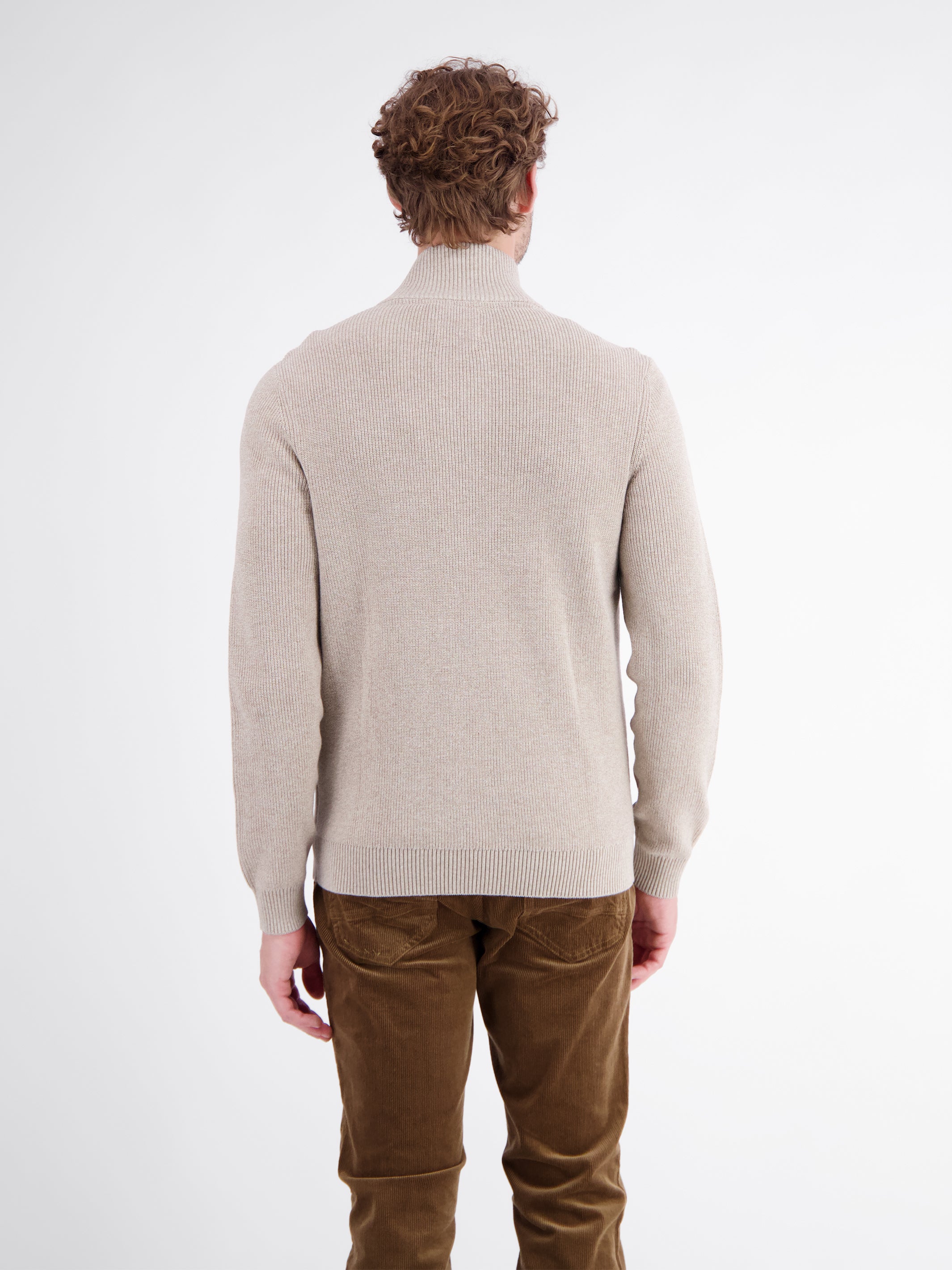 Casual cardigan made of high-quality cotton