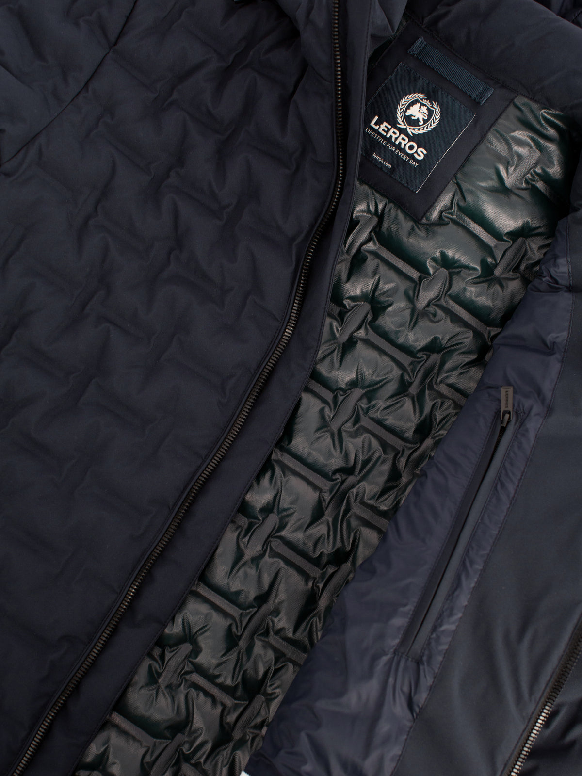 Warm quilted functional jacket with detachable hood