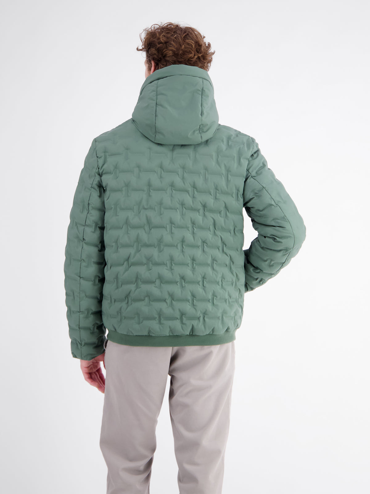 Wärmende Funktions-Steppjacke mit abnehmbarer Kapuze