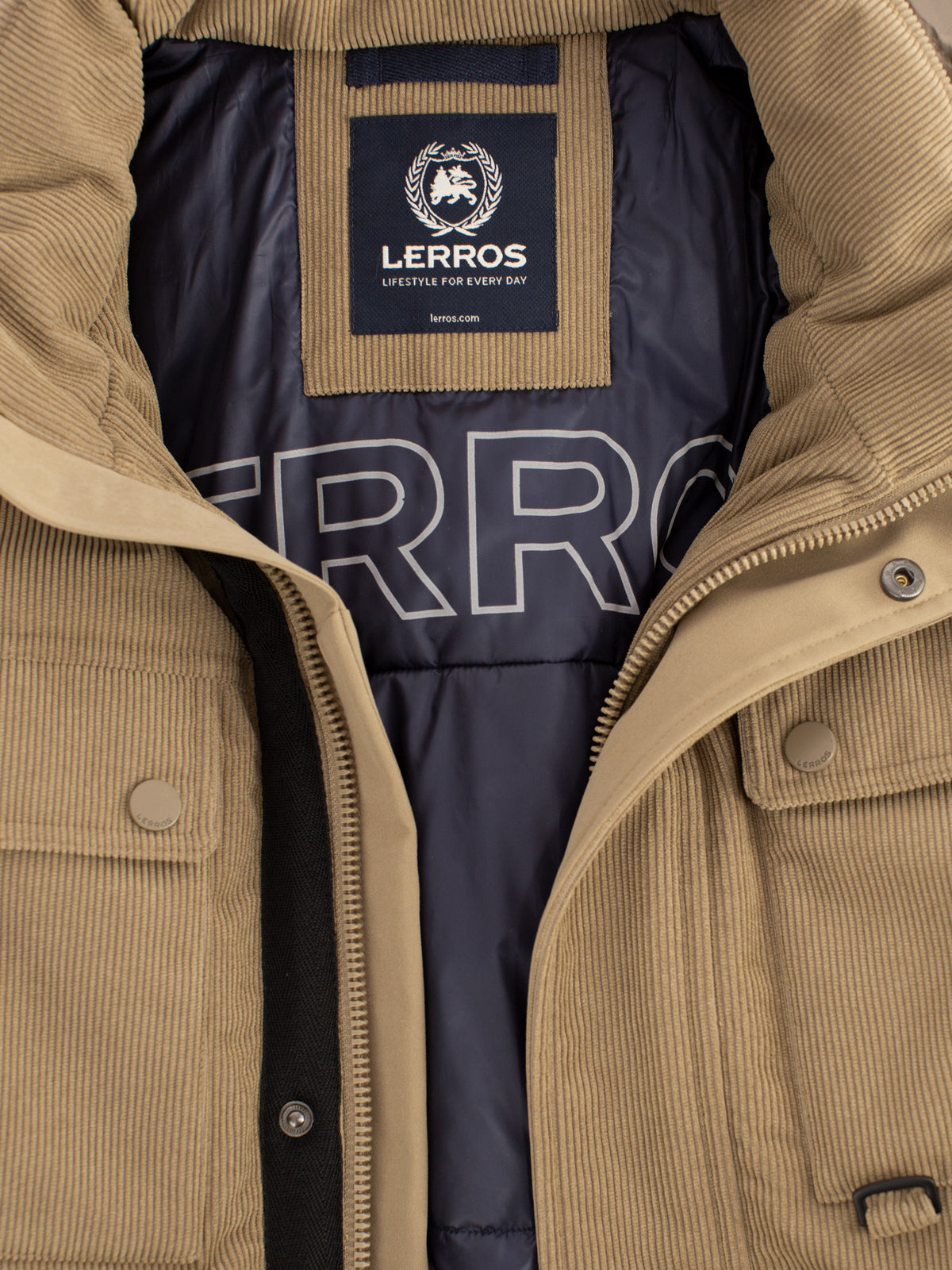Functional jacket made of wind and water-repellent corduroy fabric
