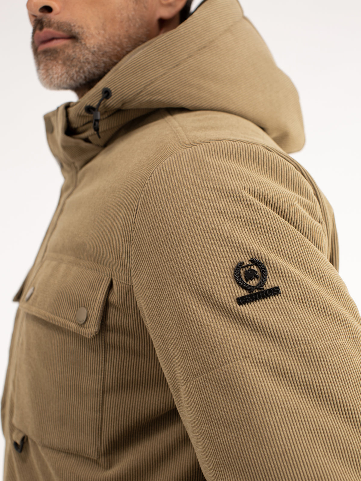 Functional jacket made of wind and water-repellent corduroy fabric