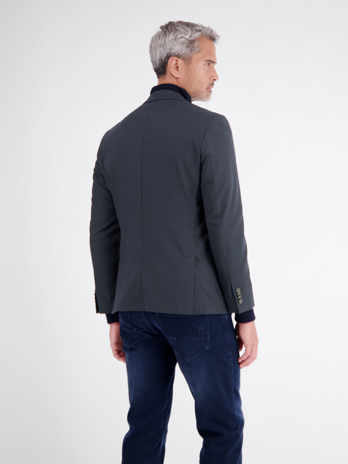 Sporty blazer in flexible blended fabric
