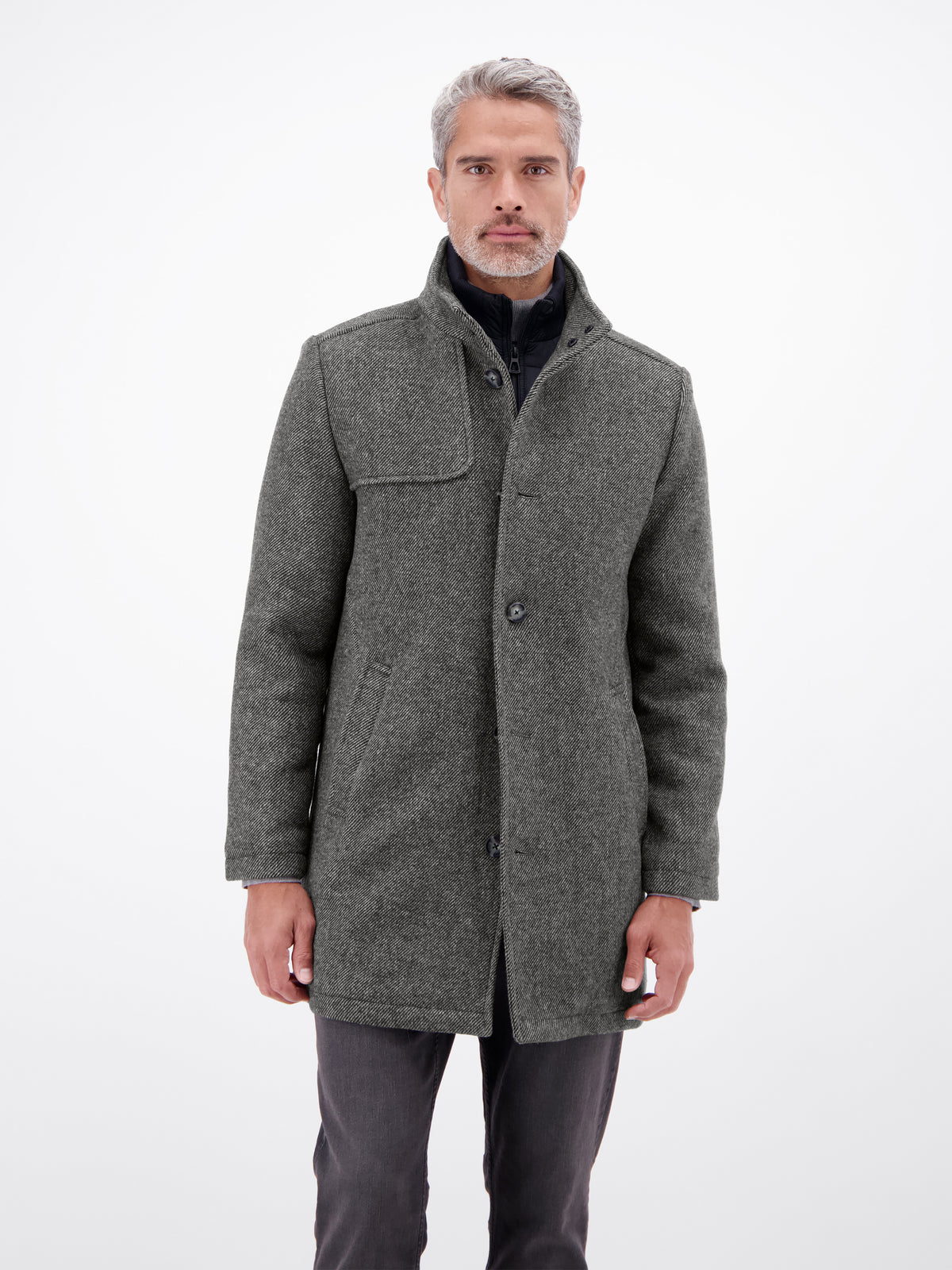 Eleganter, wärmender Mantel mit heraustrennbarer Weste