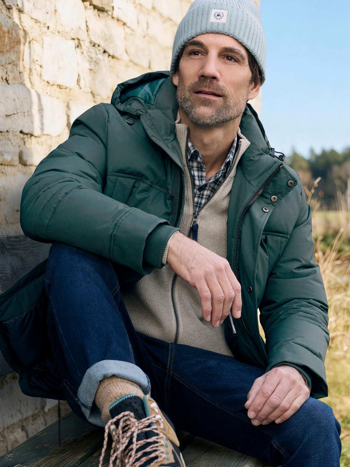 Sportive Steppjacke mit Wattierung und abnehmbarer Kapuze - Steppjacke