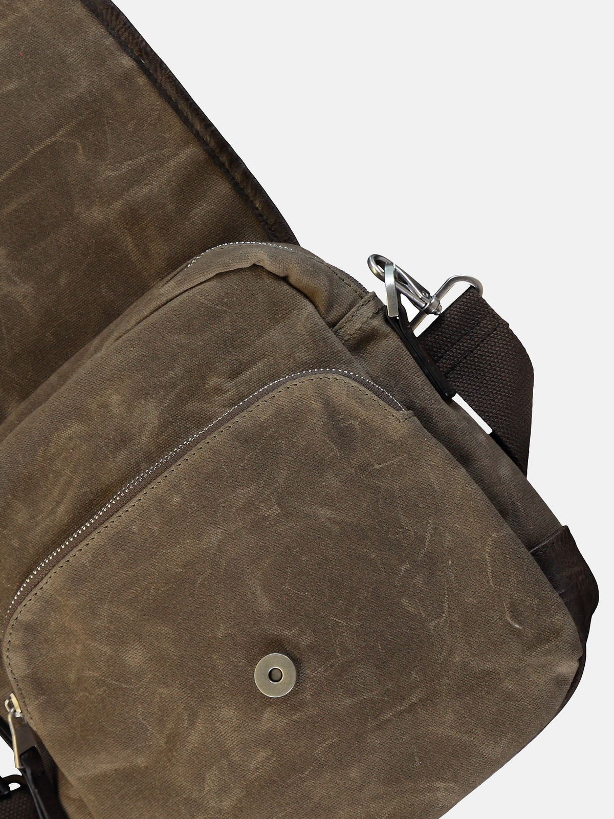 COLUMBUS Schmale Messenger Bag - LERROS