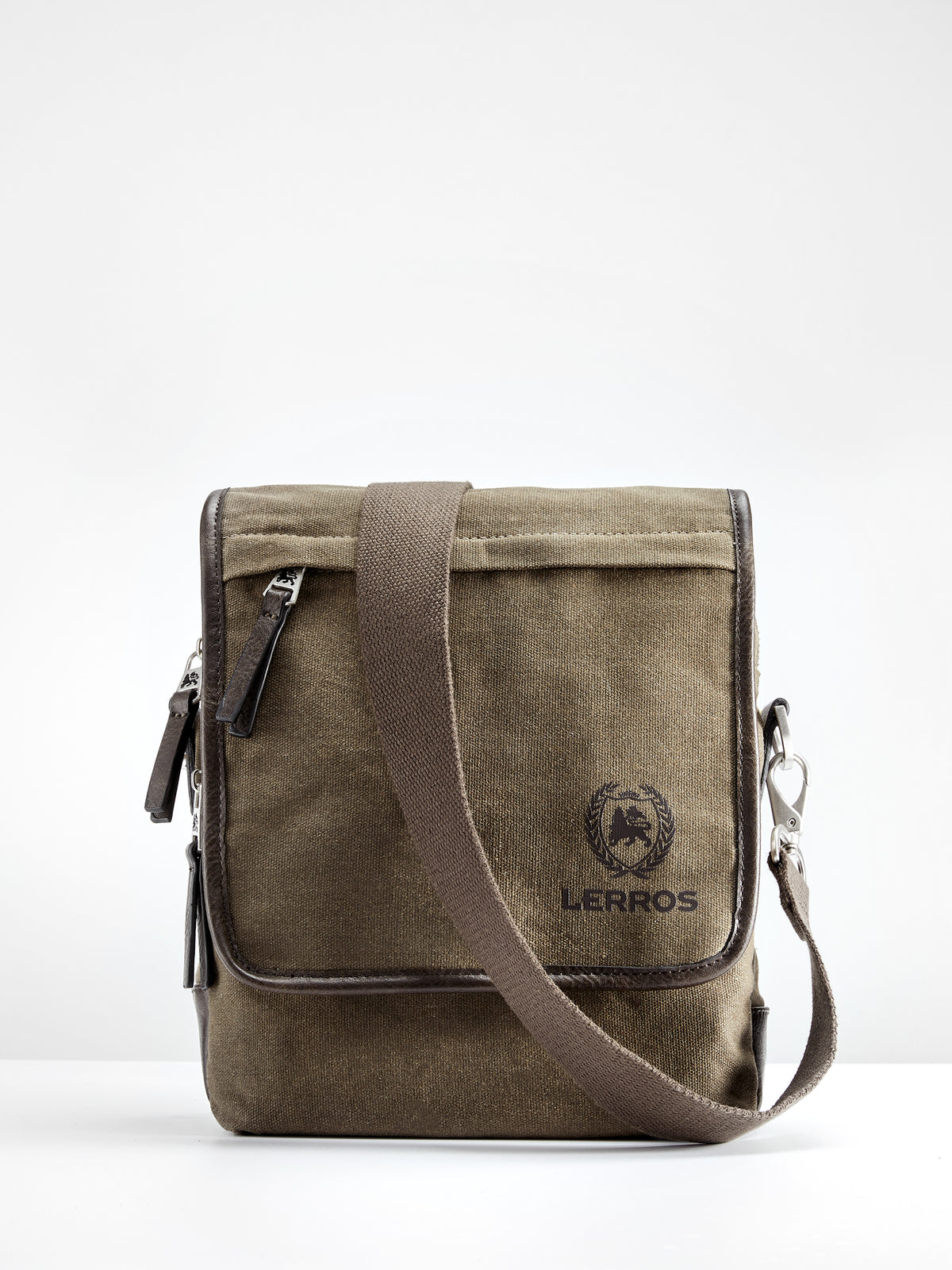 COLUMBUS Schmale Messenger Bag - LERROS