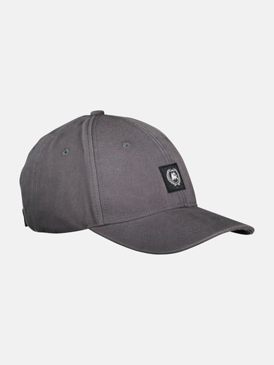Plain-colored cap with logo