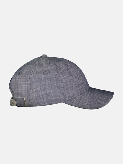 Baseball cap with a checkered look