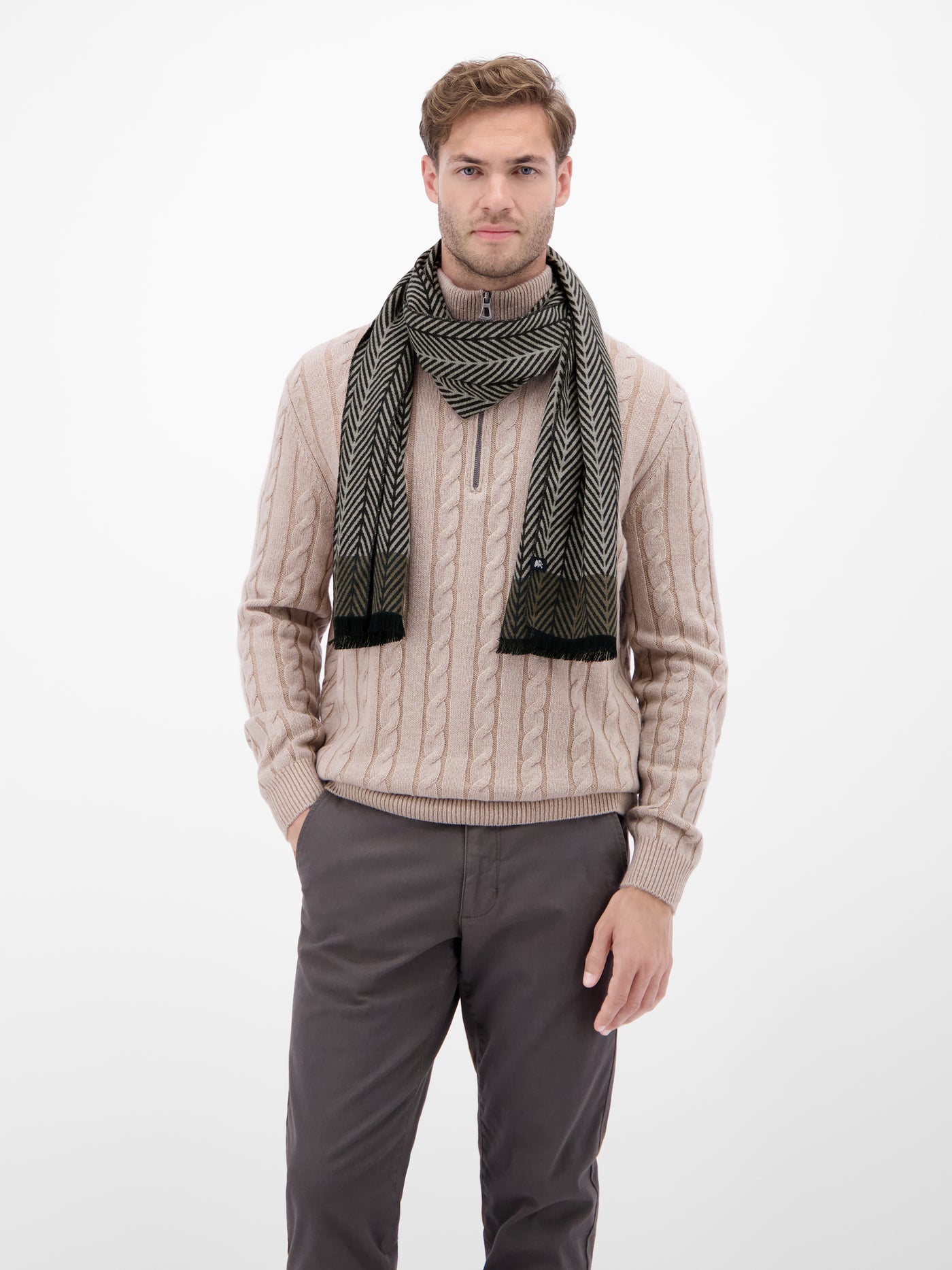 Herrenschal mit Fischgrat-Muster - LERROS
