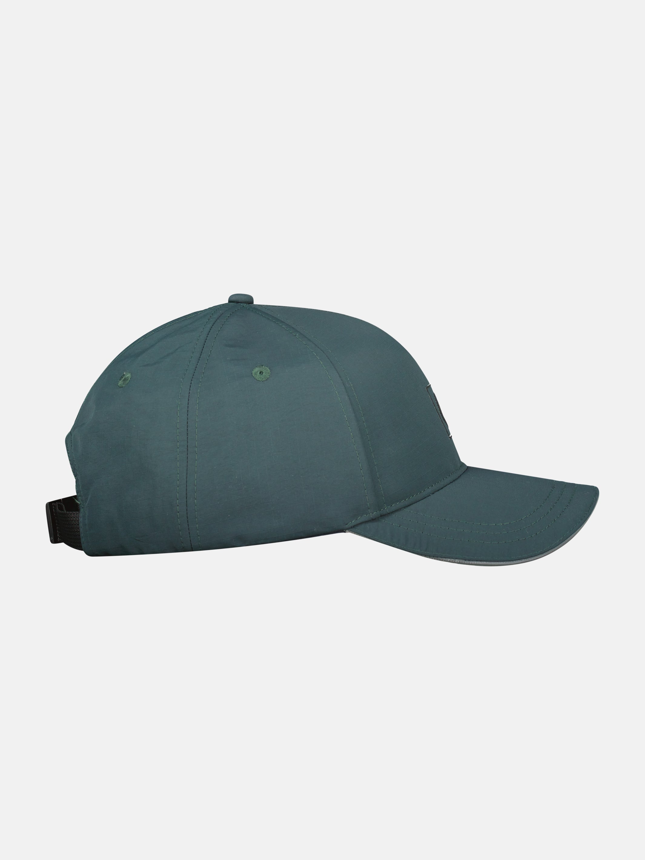 Sporty baseball cap made of durable synthetic fabric