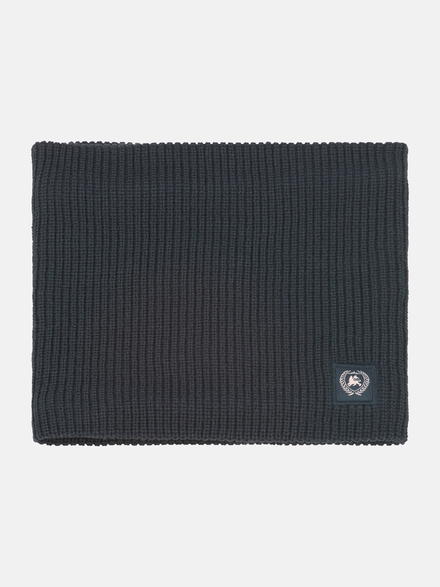 Bequemer Loopschal aus robustem Strickgewebe