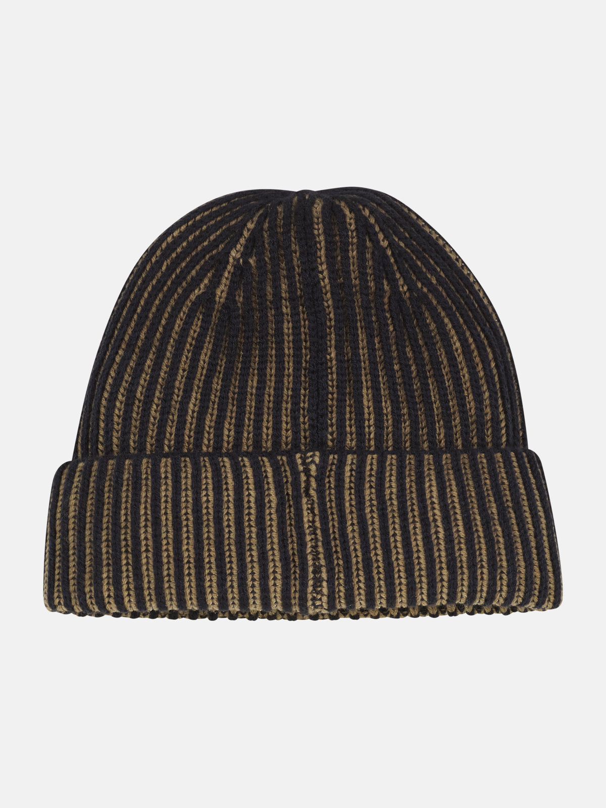 Flexible, warm knitted hat with a wide cuff