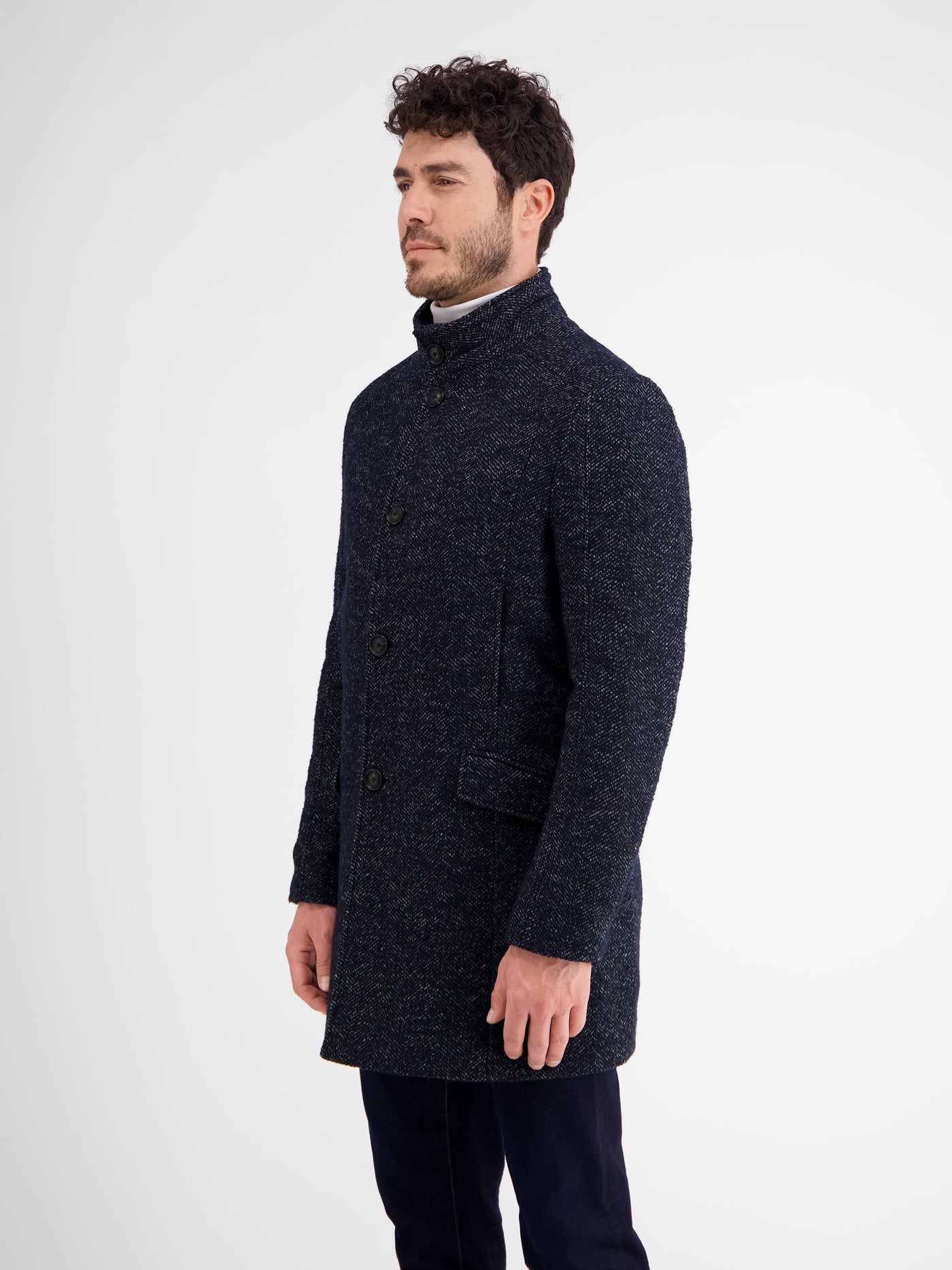 Coat with stand-up collar from LRS