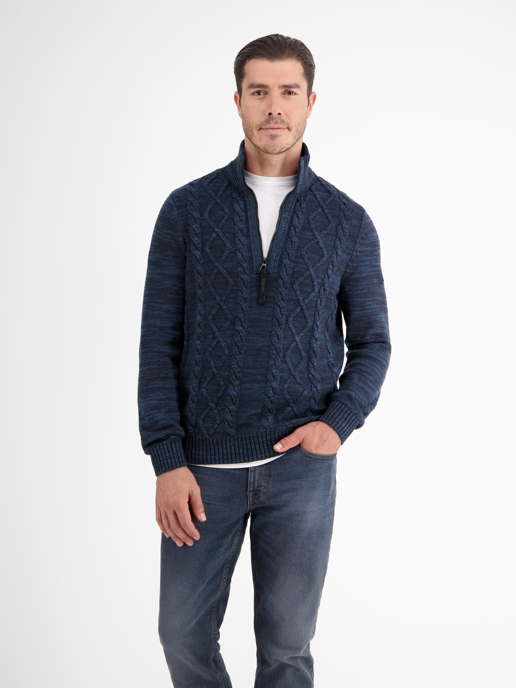 Herren Stricktroyer mit Zopfmuster - Strick Troyer