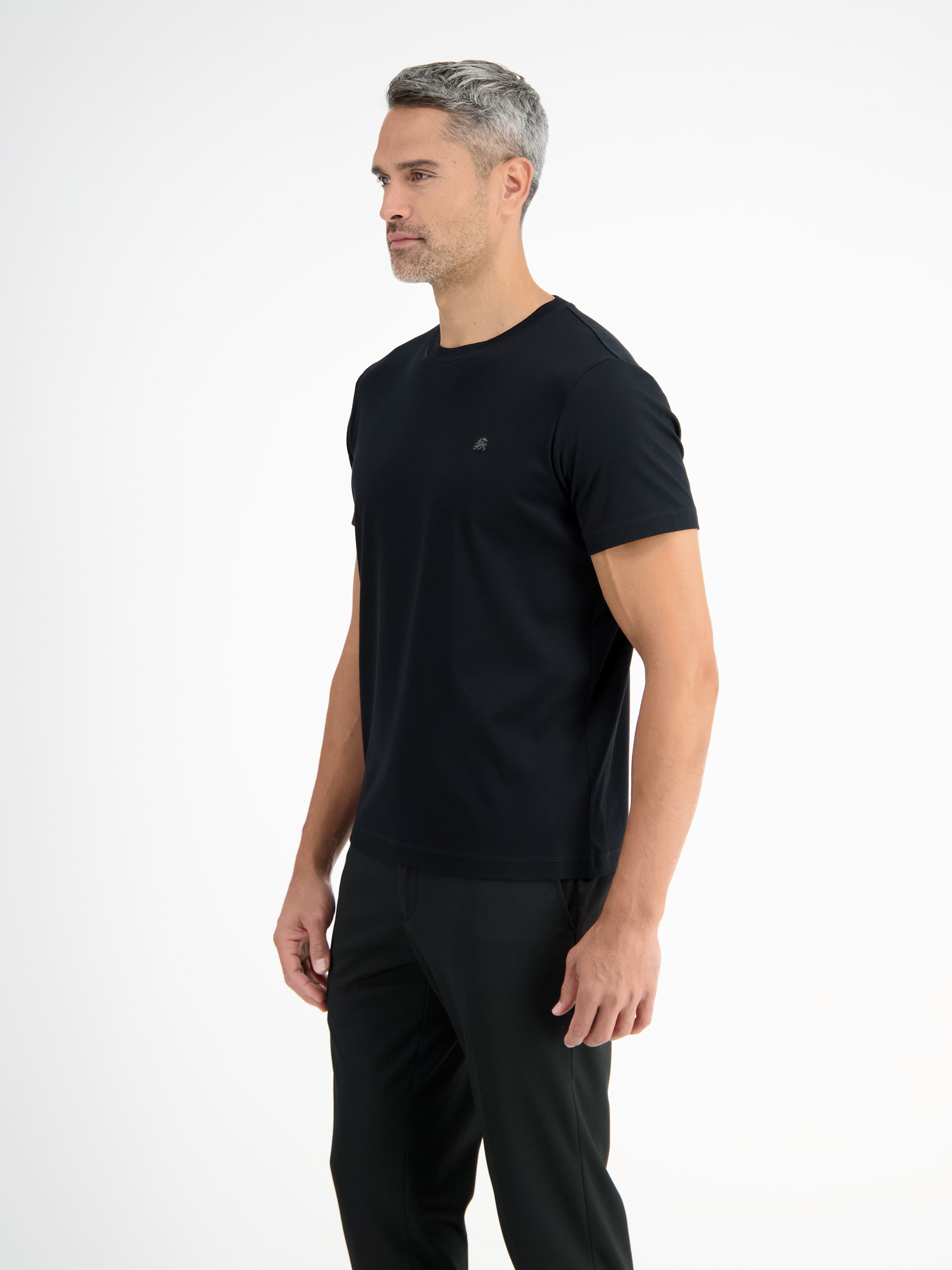 Bayer 04 Leverkusen Rundhals-T-Shirt in hochwertiger SUPIMA® Baumwolle - LERROS