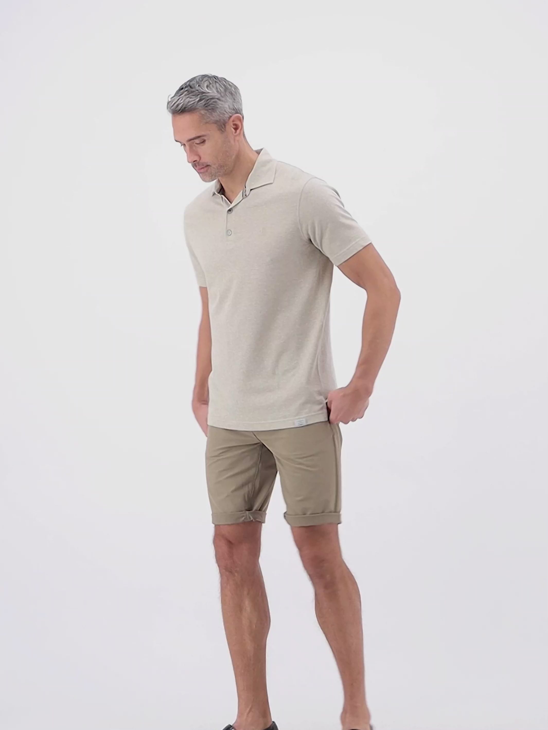 Poloshirt aus Baumwoll-Leinen-Mix in moderner 2-Tone-Optik