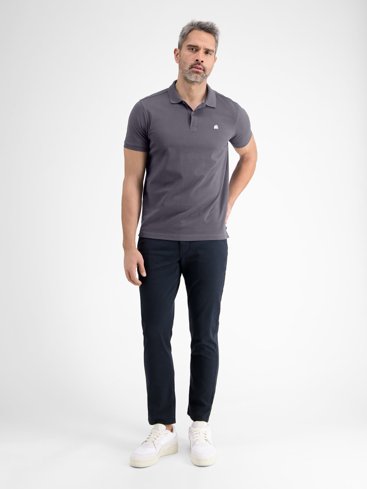 Basic Herren Poloshirt in klassischer Passform und Piquéqualität - LERROS
