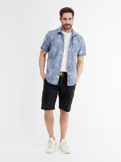 Short-sleeved shirt with floral all-over print