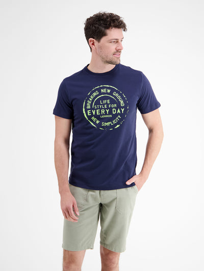 Klassisches T-Shirt mit Frontprint