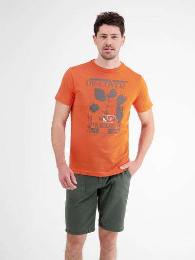 Sporty T-shirt with contrasting print