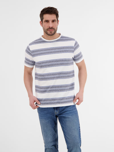 Casual t-shirt with wide stripes