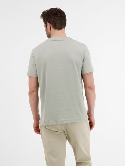 Round-neck T-shirt with a subtle chest print