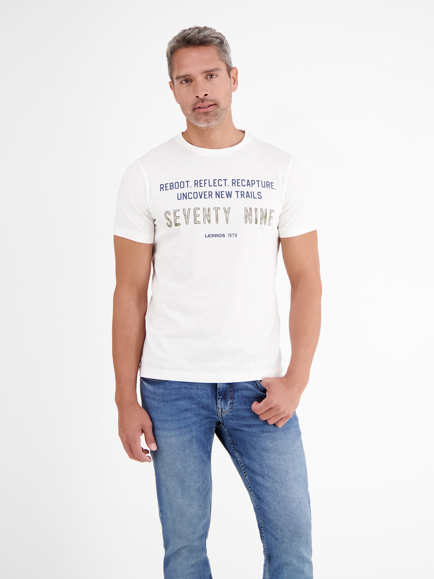 T-shirt with chest print *Seventy Nine*