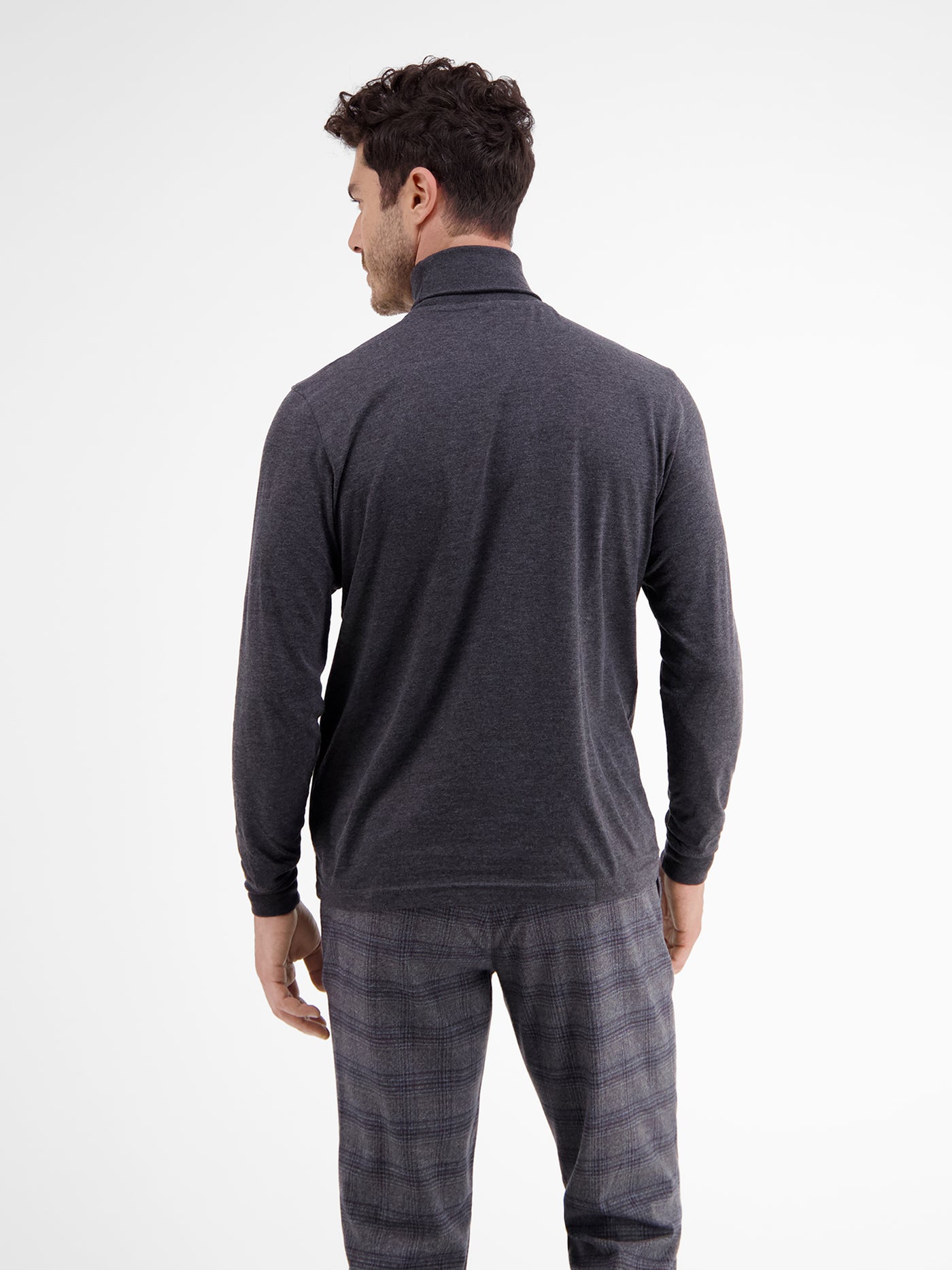 Turtleneck pullover in non-slip single jersey quality