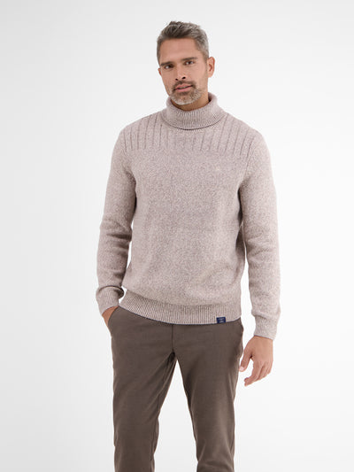 Turtleneck knit with a salt and pepper look