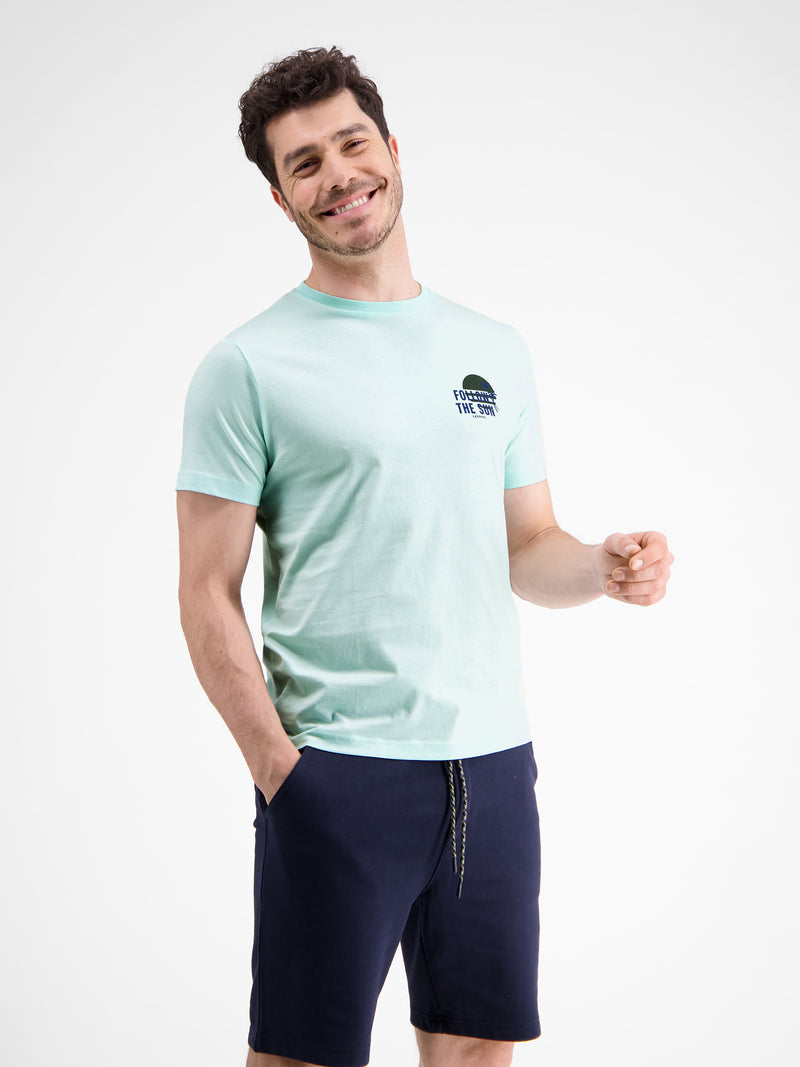 T-Shirt mit Brustprint *Follow the sun* - LERROS